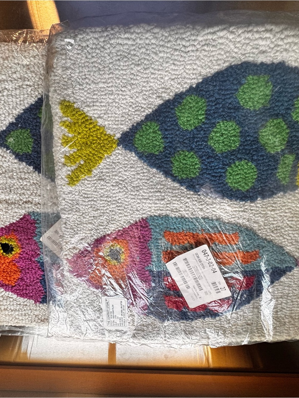 Colorful Fish Pattern outdoor pillow cover set- White/Multi